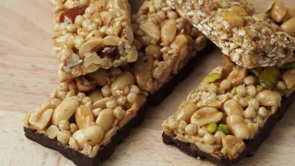 Cereal Superfood Energy Bars Almond Nuts Dry Fruits Raisins Chocolate — 비디오