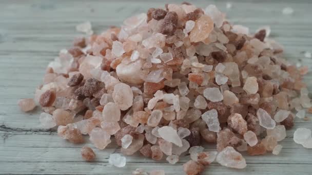 Heap Himalayan Pink Salt Crystals — стоковое видео