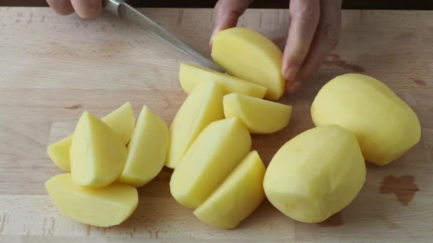 Hands Knife Cutting Potatoes Wooden Board Kitchen Healthy Eating Lifestyle — Stock video
