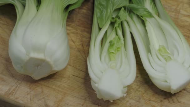 Endives Wooden Cutting Board Cichorium Intybus Fresh Chicories — Stockvideo