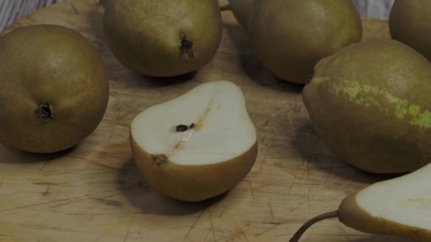 Fresh Cut Pears Cutting Board — Vídeos de Stock