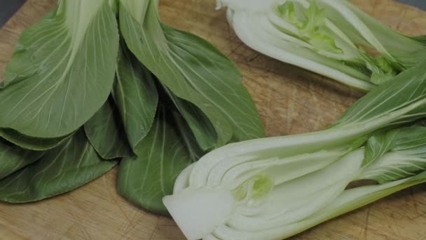 Endives Wooden Cutting Board Cichorium Intybus Fresh Chicories — Stockvideo