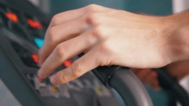 Evde Eliptik Eğitimdeki Atletizm Eğitimleri, Kalp Atışı İzleniyor