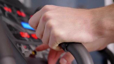 Evde Eliptik Eğitimdeki Atletizm Eğitimleri, Kalp Atışı İzleniyor