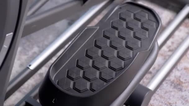 Spinning Elliptical Trainer Pedals. Close up. Zoom — Stock Video