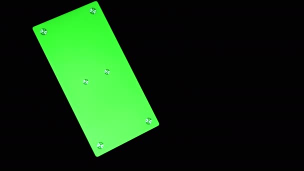 Smartphone με πράσινη οθόνη, Chroma κλειδί, δείκτες σε μαύρο φόντο. Κλείσε. — Αρχείο Βίντεο