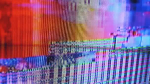 Video Signal skada, Glitch, Fel, Färg buller, Pixlar på en gammal TV-skärm. 4K — Stockvideo