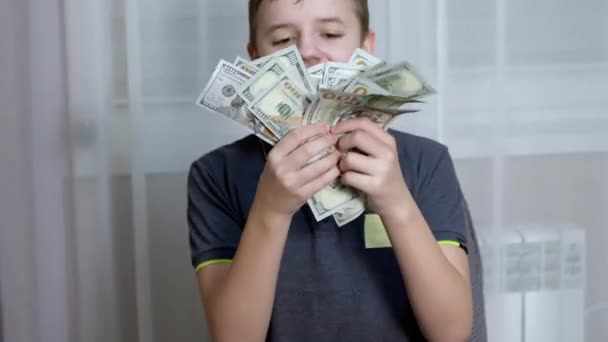 Happy Laughing Teen Scatters a Lot of Money in Room. Zoom. Close up — Stock Video