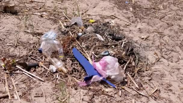 Discarded Garbage Plastic Bottles Plastic Bags Sun Forest Sand Garbage — Αρχείο Βίντεο