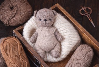 El yapımı ayı oyuncakları, amigurumi..