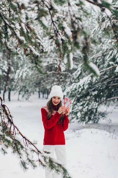 Young Woman Posing Candy Canes Park Winter Time — Photo