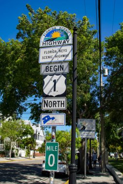 Key West, Florida 'da 1. Otoyol' un 0. Mil İşareti