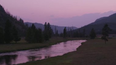 Yellowstone Ulusal Parkı doğanın hava görüntüleri, ABD