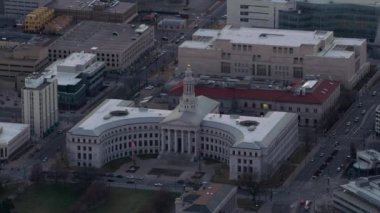 Denver, Colorado - 2017 dolaylarında Denver City ve County Building 'in hava manzarası