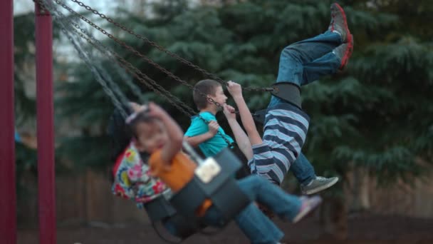 Kids Swinging Slow Motion Shot Phantom Flex 500 Fps — Stock Video