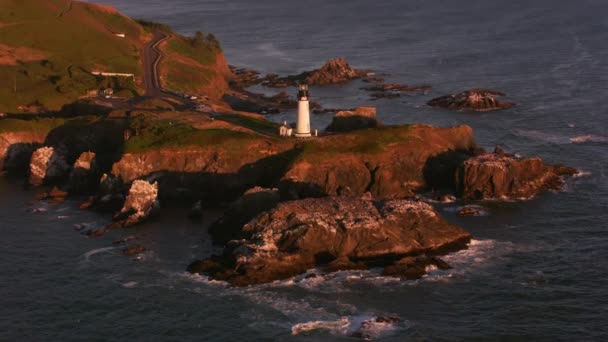 Newport Oregon Cerca 2018 Fotografia Aérea Farol Yaquina Head Pôr — Vídeo de Stock