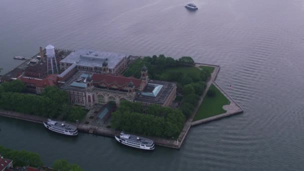 2017 New York City 2017 Aerial View Ellis Island 신동파와 — 비디오