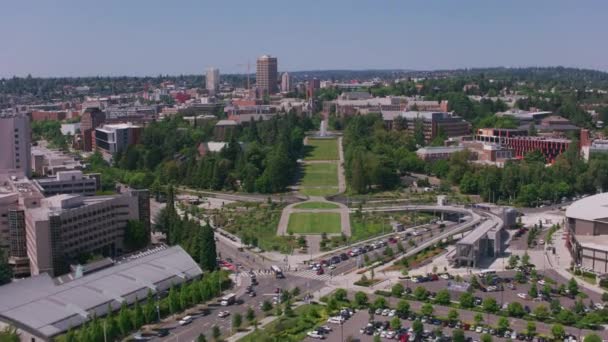 西雅图 华盛顿 2018年左右 华盛顿大学校园 直升机用Cineflex Gimbal和Red Epic W相机拍摄 — 图库视频影像