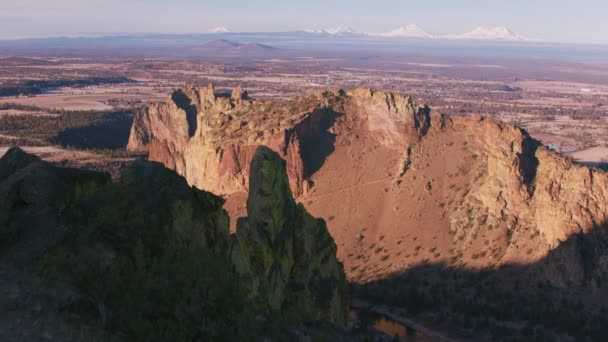 Oregon 2018 Smith Rock Állami Park Légi Kilátása Helikopteres Lövés — Stock videók