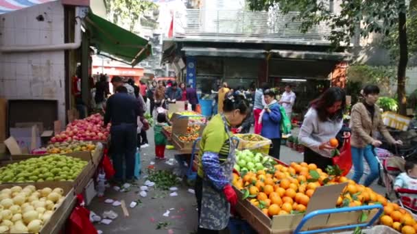 Guangzhou China Diciembre 2013 Gente Camina Mercado Callejero Guangzhou — Vídeos de Stock