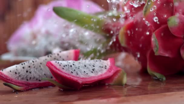 Salpicaduras Agua Dragonfruit Cámara Lenta Disparo Phantom Flex — Vídeo de stock