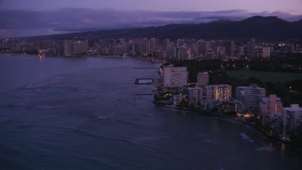 Waikiki Oahu Hawaii Circa 2018 Luchtfoto Van Waikiki Bij Zonsopgang — Stockvideo