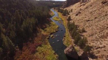 Oregon Smith Kayası 'ndaki Eğri Nehir' in havadan görünüşü
