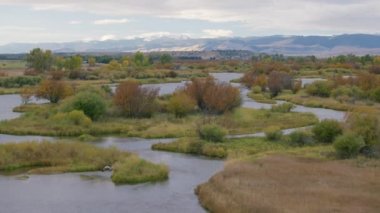 Montana 'daki güzel doğa manzarası, ABD' nin Highland hava görüntüleri.