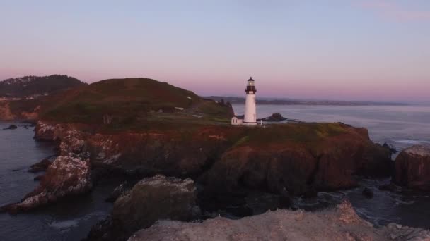 Luchtfoto Van Yaquina Bay Lighthouse Bij Zonsondergang Newport Oregon — Stockvideo