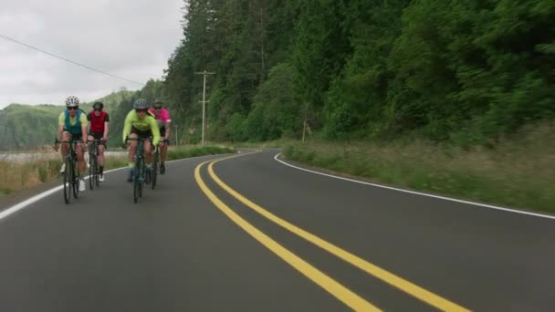 길에서 자전거 사람들의 상업적 용도로 완전히 출시됨 — 비디오
