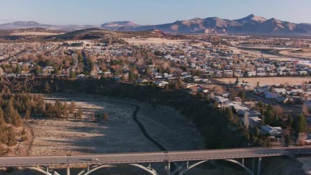 Oregon 2018 Dolaylarında Redmond Oregon Havadan Görünüşü Helikopterden Cineflex Gimbal — Stok video