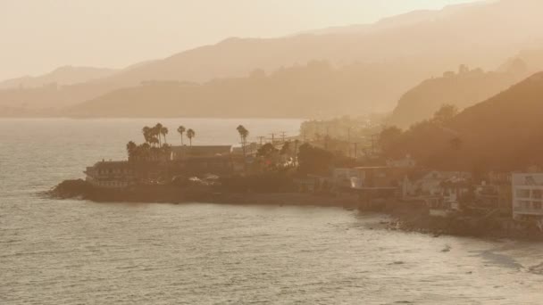 Malibu Kalifornie Přibližně 2017 Letecký Záběr Pláže Malibu Při Západu — Stock video