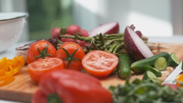 Agua Salpicando Sobre Verduras Cámara Súper Lenta Filmada Con Cámara — Vídeos de Stock