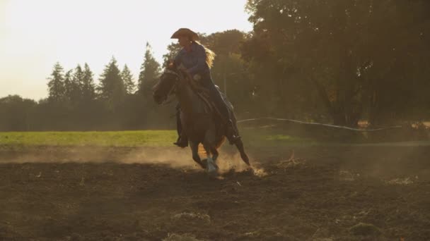 Woman Horseback Riding Super Slow Motion Shot Phantom Flex 1000Fps — Stock Video