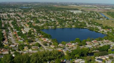 Fort Lauderdale, Florida yakınlarındaki banliyö manzarası