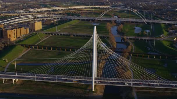 Dallas Texas Circa 2017 Luchtfoto Van Margaret Hunt Hill Bridge — Stockvideo