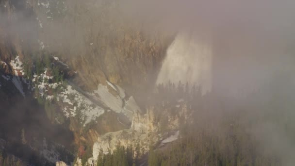 옐로스톤 와이오밍 그랜드 캐니언 옐로스톤 Shotover Gimbal Red 카메라와 헬리콥터에서 — 비디오
