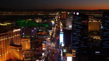 Las Vegas, Nevada, ABD - 26 Kasım 2014: Las Vegas Strip 'in gece hava görüntüsü