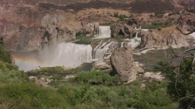 Shoshone Falls, Idaho 2018 dolaylarında. Güzel akan şelaleler.