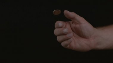 Bozuk para yavaş çekimde atılır; Fantom Flex 4K 'de 1000 fp' de çekilir.