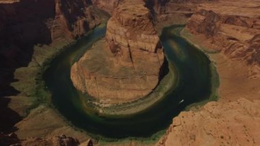 Grand Canyon Horseshoe Bend ve Colorado River Arizona 'nın hava manzarası, ABD