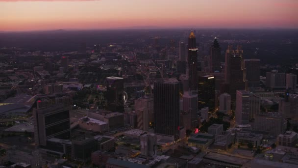 佐治亚州亚特兰大 2017年左右 日落时空中拍摄亚特兰大市中心 用Cineflex和Red Epic Helium拍摄 — 图库视频影像
