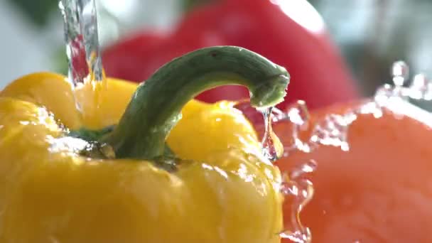 Water Splashing Bell Peppers Slow Motion — Stock Video