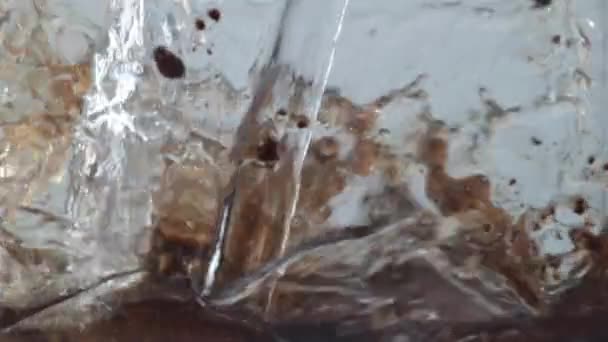 Nalévání Vody Instantní Kávy Záběr Phantom Flex 1000 Snímků Sekundu — Stock video
