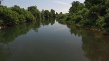 Oregon 'daki Yamhill Nehri' nin hava görüntüsü.