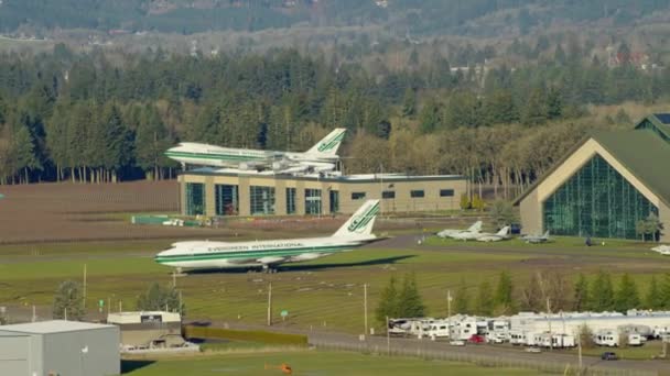 Circa 2017 Luchtfoto Van Vleugels Golven Waterpark Mcminnville Oregon — Stockvideo