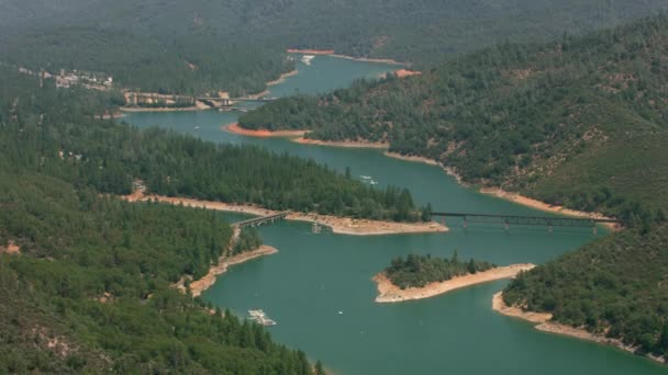 Kalifornien 2017 Luftaufnahme Des Shasta Lake Nordkalifornien Gedreht Mit Cineflex — Stockvideo