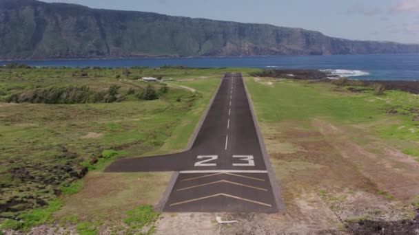 Molokai Hawaï Circa 2018 Landing Kalaupapa Airport Molokai Kust Opgenomen — Stockvideo