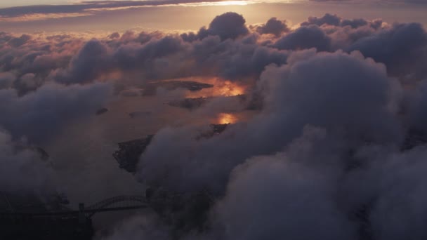 New York City Circa 2017 Luftaufnahme Des Sonnenaufgangs Über Wolken — Stockvideo