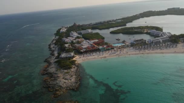 Cancun Meksika Daki Otellerin Havadan Görünüşü — Stok video